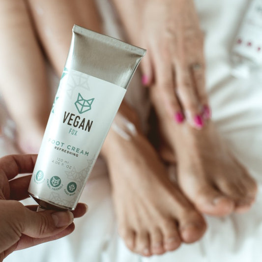 Fußgel erfrischend mit Salbei & Teebaumöl, vegan – Vegan Fox (120 ml)