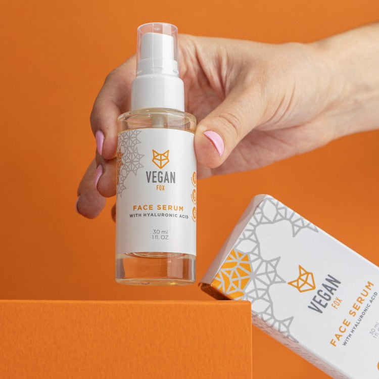 Gesichtsserum mit Hyaluron & Vitamin C, vegan – Vegan Fox (30 ml) – Bild 6